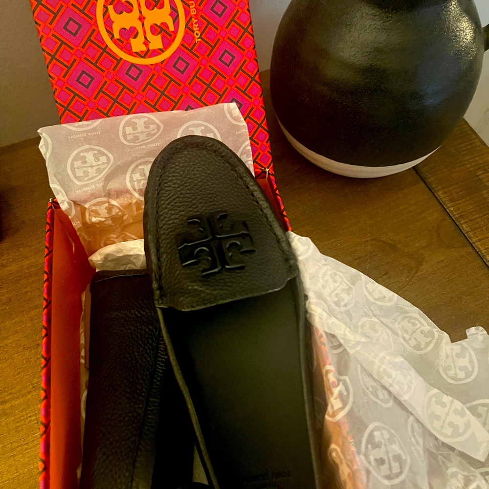 Tory Burch Lowell Black Loafers - Picture 8 of 8